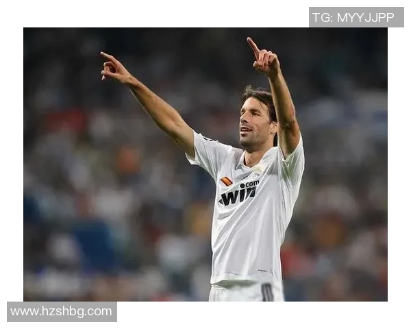 意大利足球巨星畅谈职业生涯与未来目标分享个人成长与心路历程